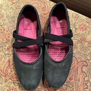 Teva Mary Jane shoes